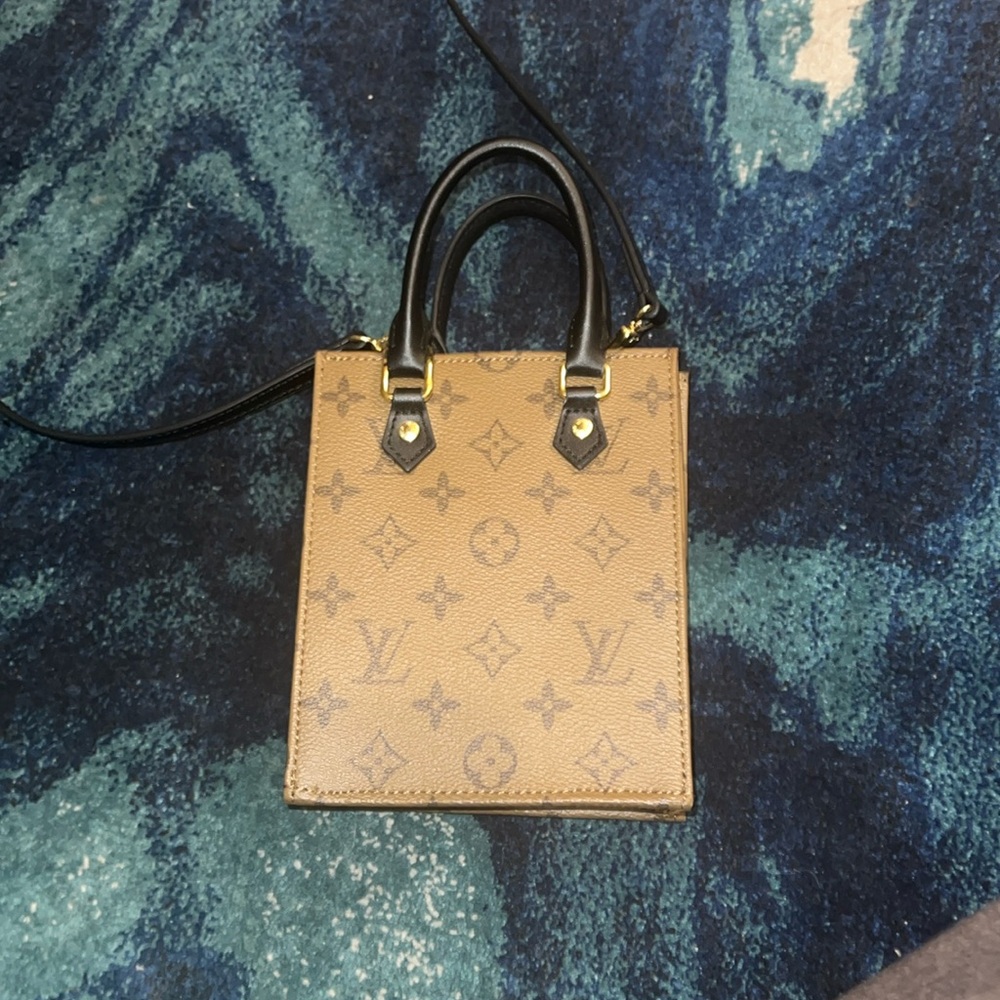 LV Le petit sac with detachable strap